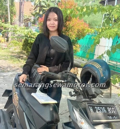 Honda Vario Motorcycle rental semarang