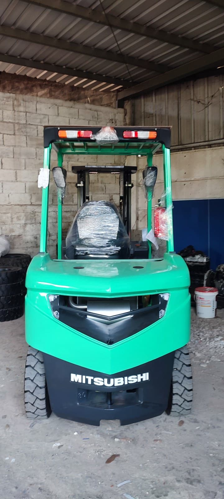 Forklift LPG 3 Ton Heavy Equipment rental Bekasi